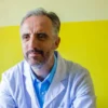 Con humildad y firmeza: la salud no es un negocio